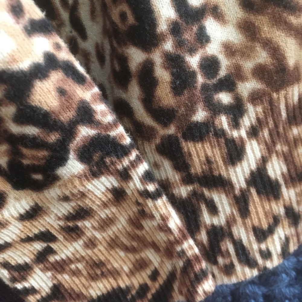 Cardigan - Picture 5 of 5